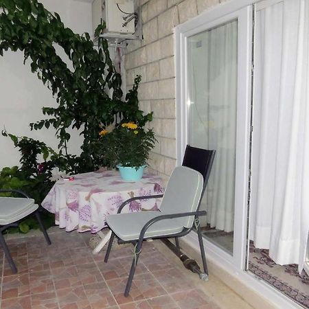Rooms N&M Baška Voda Екстериор снимка
