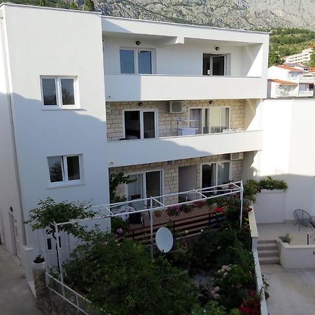 Rooms N&M Baška Voda Екстериор снимка