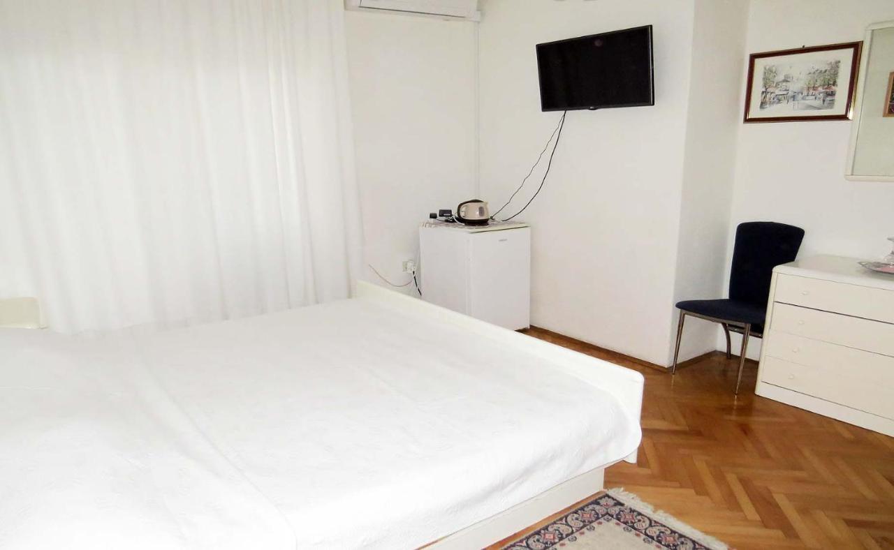 Rooms N&M Baška Voda Екстериор снимка